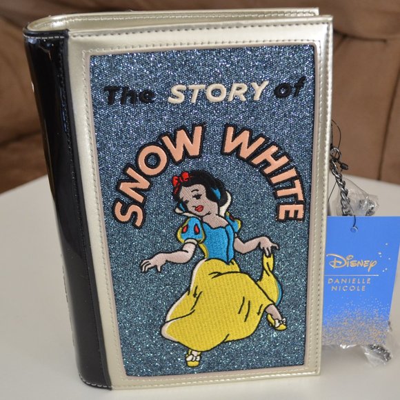Danielle Nicole Disney Snow White Book Clutch Bag - Picture 2 of 5